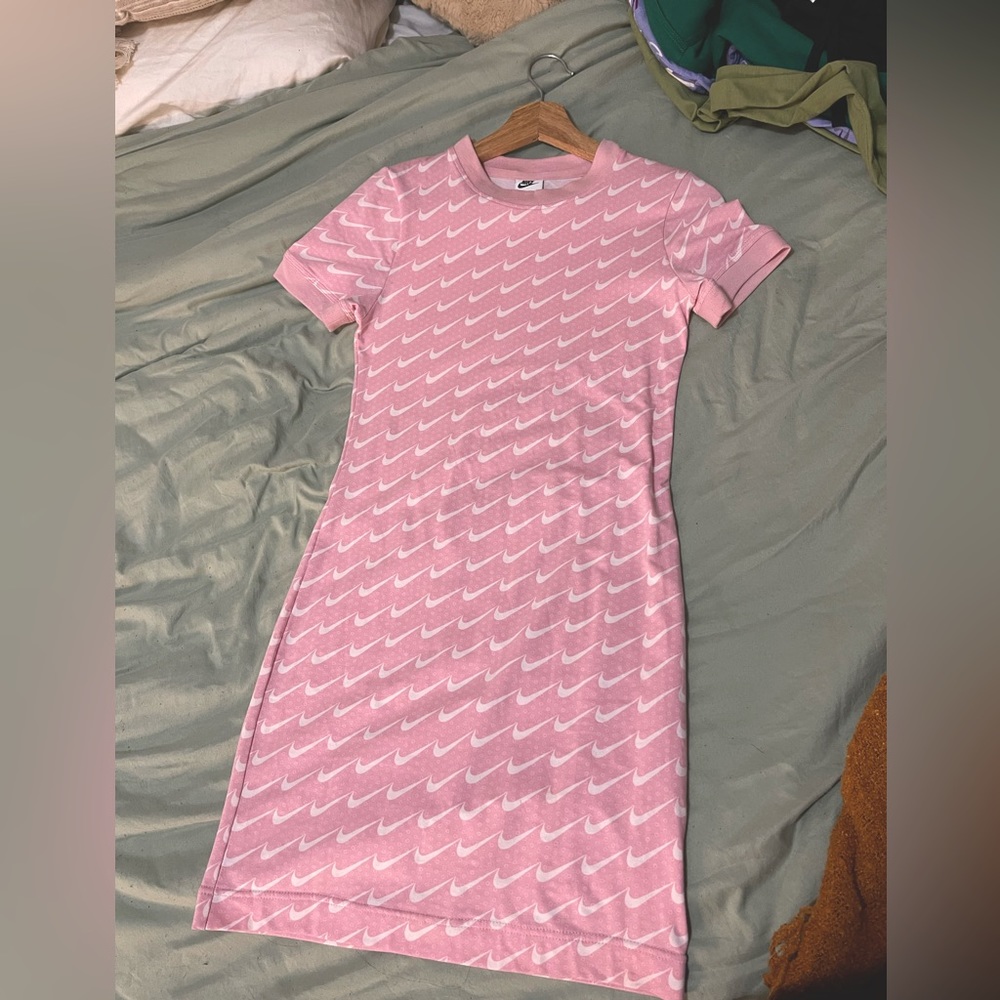 Women’s nike dress